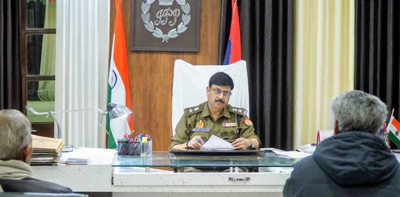 image editor output image 668353767 1765976766857